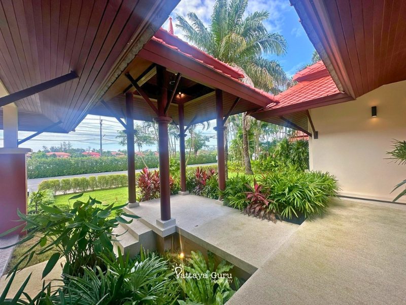 Luxury Golf Course View Villa Phuket